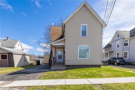 11 Hallenbeck Avenue