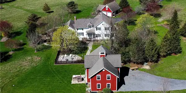 2156 Woodland Lane
