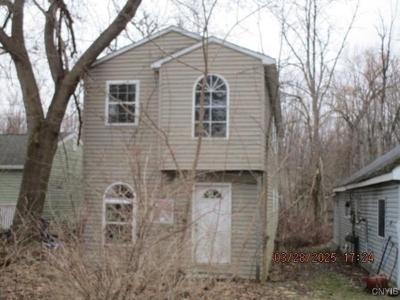 6996 Lakeshore Road