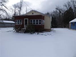 7008 Lakeshore Road