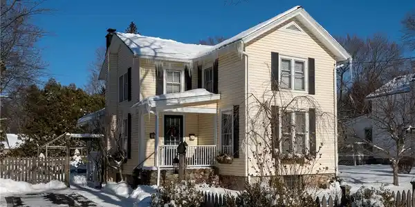 24 W Austin Street