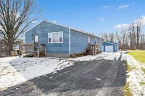 8661 Lake Road