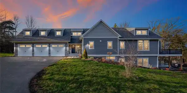 3140 W Lake Road