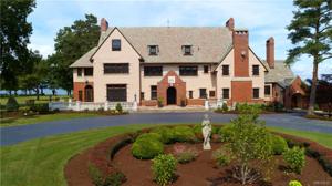 6862 Lake Shore Road