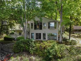 11712 E Lake Road