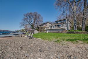 954 E Lake Road