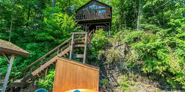 28 Cliffside (Firelane 6)