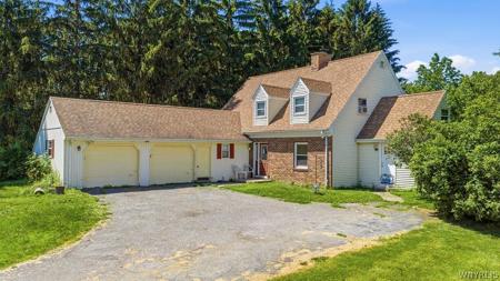 1513 Lake Road