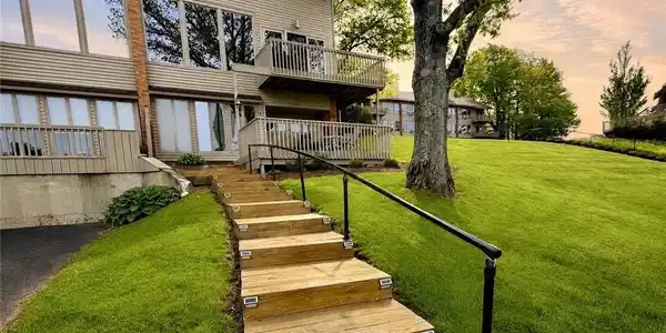 19 Seneca Drive