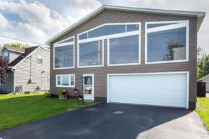 6258 Muskrat Bay Road