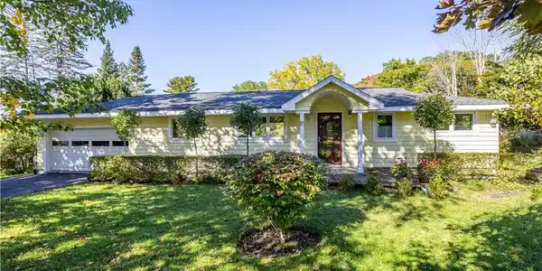 16 Gayle Road