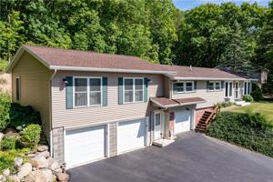4263 E Lake Rd