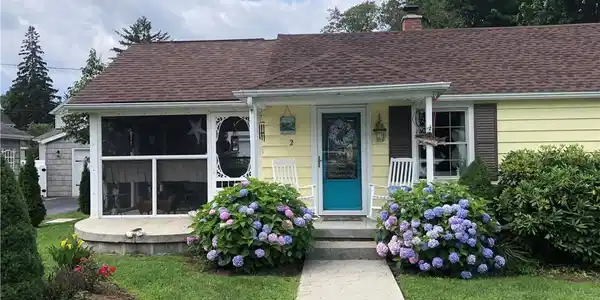 2 Merz Avenue