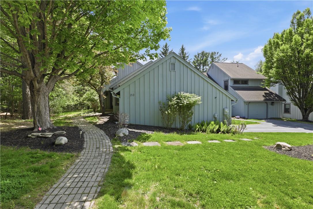 Image 2: Exterior view showcasing the contemporary style ho