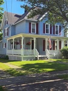 17 Lake Street