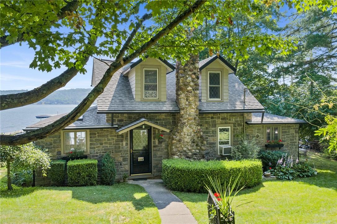 Image 1: SPECTACULAR & CHARMING CONESUS LAKE "ENGLISH COUNT