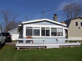 8488 E Port Bay Road