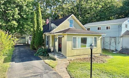 200 Lake Shore Drive N