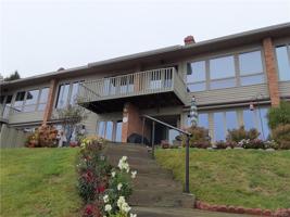 5F Cayuga Road