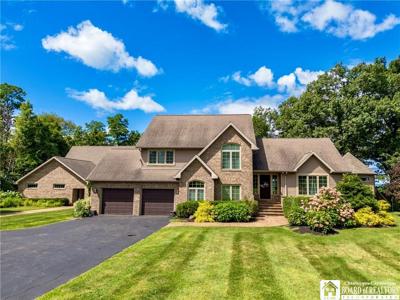 5630 W Lake Road