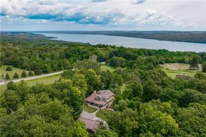 5265 Old West Lake Road