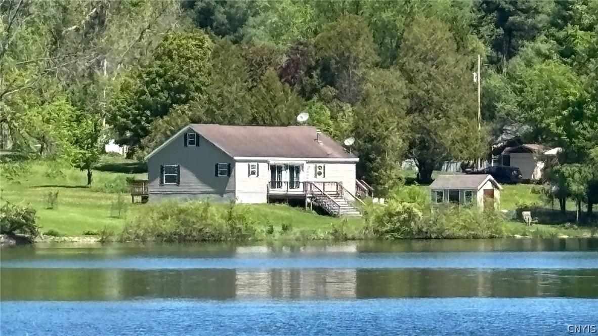 Image 1: Waterfront home on Lebanon Reserv.