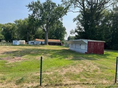 6006 E Main