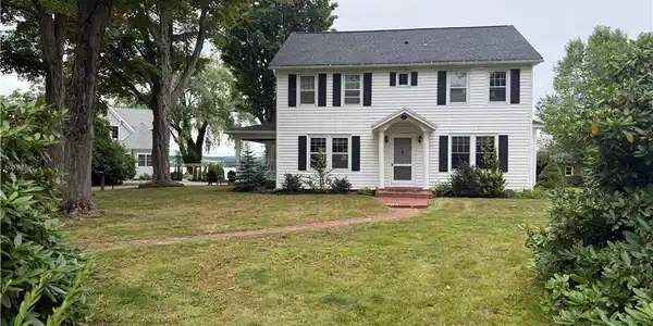 116 W Terrace Avenue