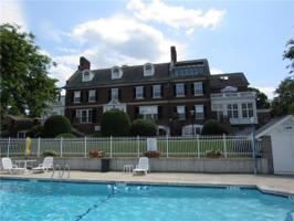 12 W Terrace Avenue