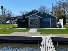 2412 Lakeside Drive