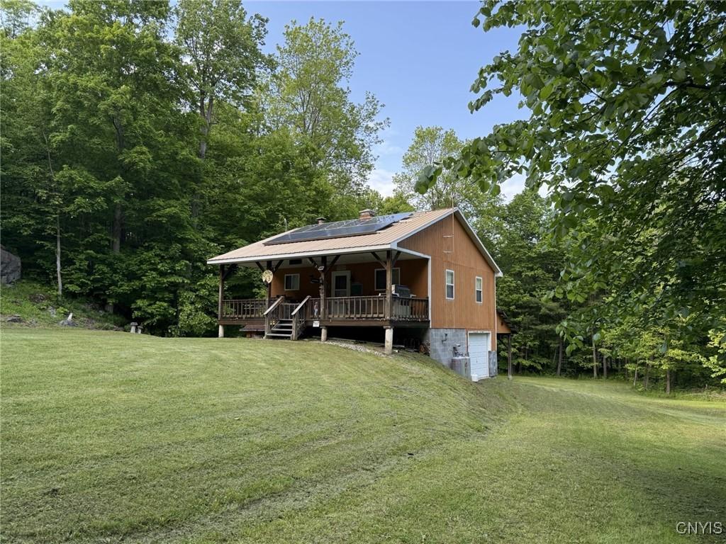 Image 2: Side of Cabin