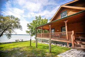 5855 Waynes Point