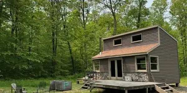 2811 Ridge Road