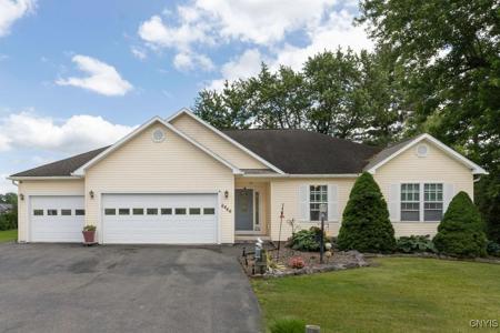 6466 Lakeshore Road