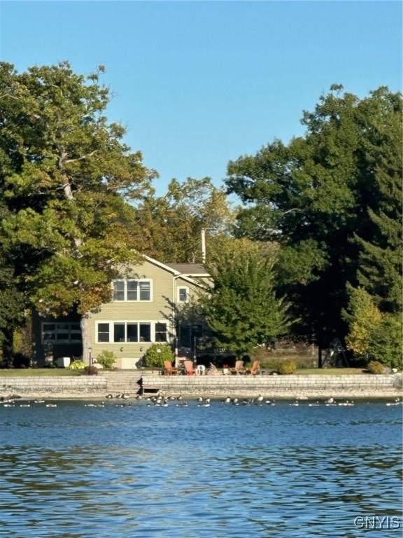 Image 2: View of the house from the lake