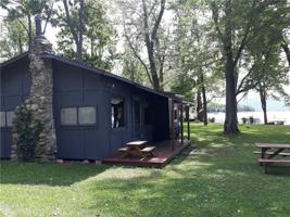 5446 Log Cabin Point