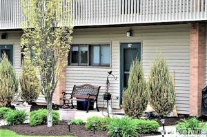 28 Mohawk Drive