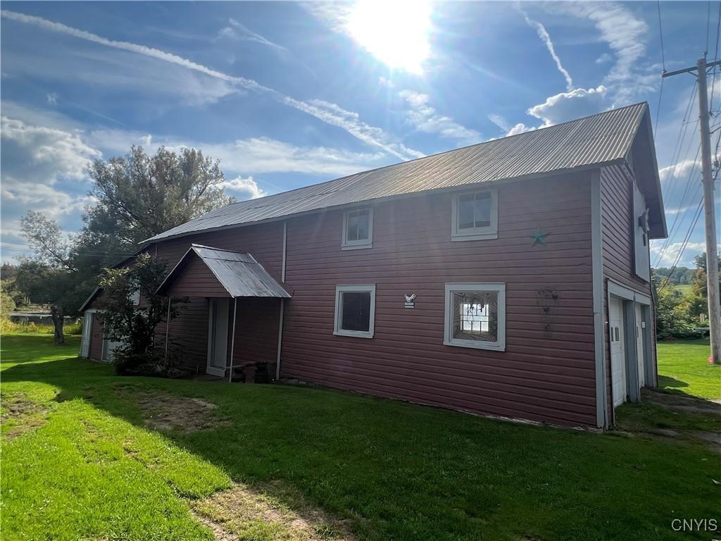 Image 4: main garage/barn