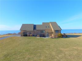 4877 Lakewood Dr
