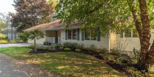 86 Hedding Avenue
