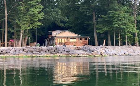 100 Lockhaven Beach Road