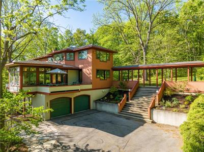 1113 East Shore Drive