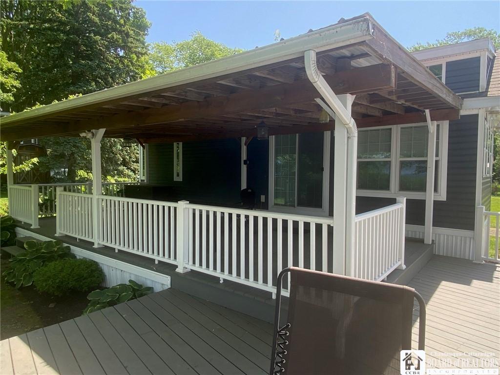 Image 2: PORCH OVER LOOKING THE LAKE