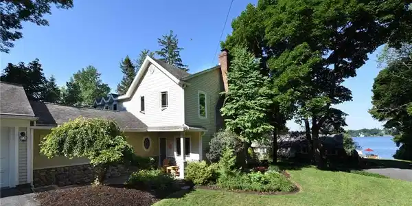 3429 E Lake Road