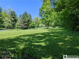 4424 Lakeside Drive