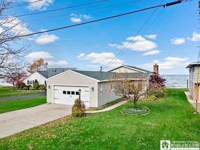 5084 W Shorewood Drive