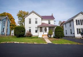 3239 Lake Road