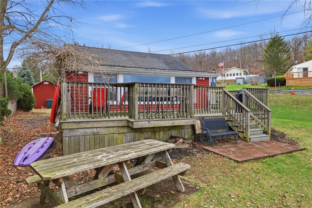 Image 3: Exterior front