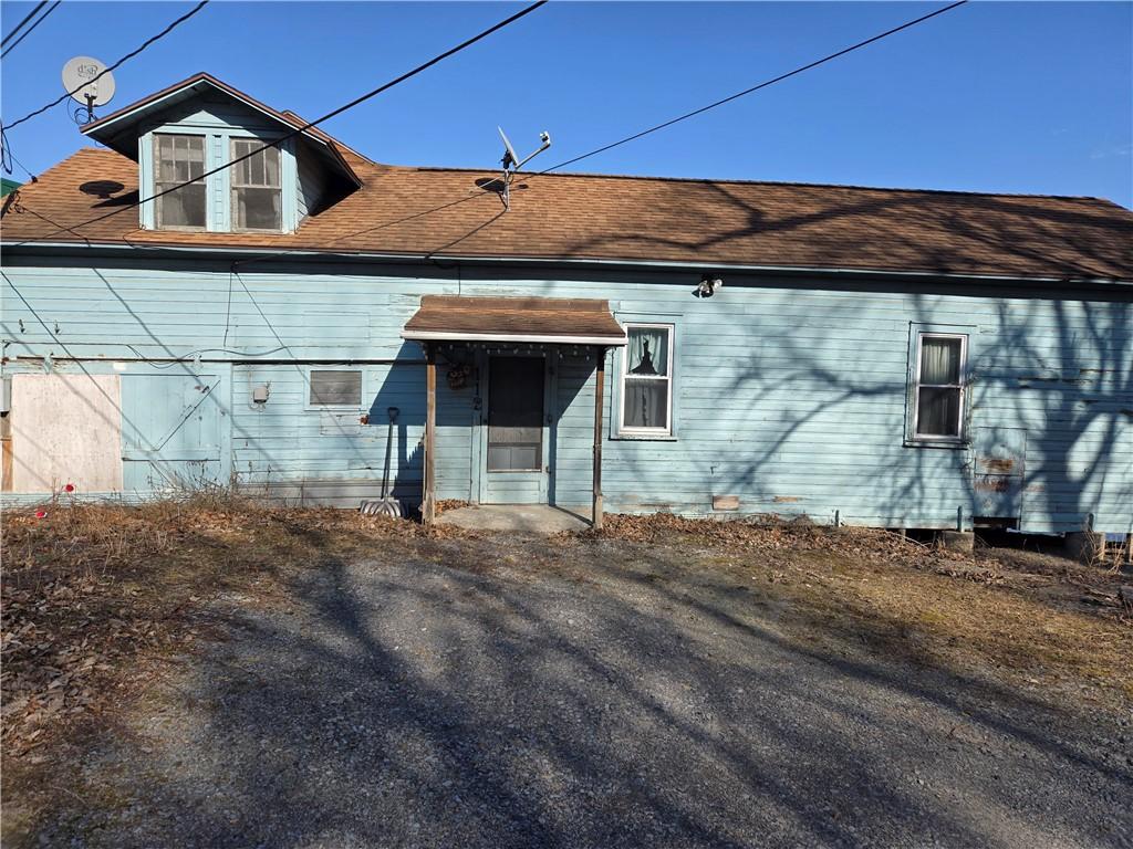 Image 2: Primary Entrance &ndash; to Seneca Lake Cottage. close-t