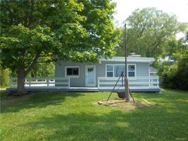 2795 W Lake Road